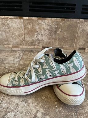 Converse Low Top Sneakers in Mint Green, White and Maroon Trim